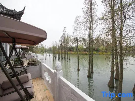 Cloud Four Seasons Homestay (Yangzhou Slender West Lake Daming Temple)