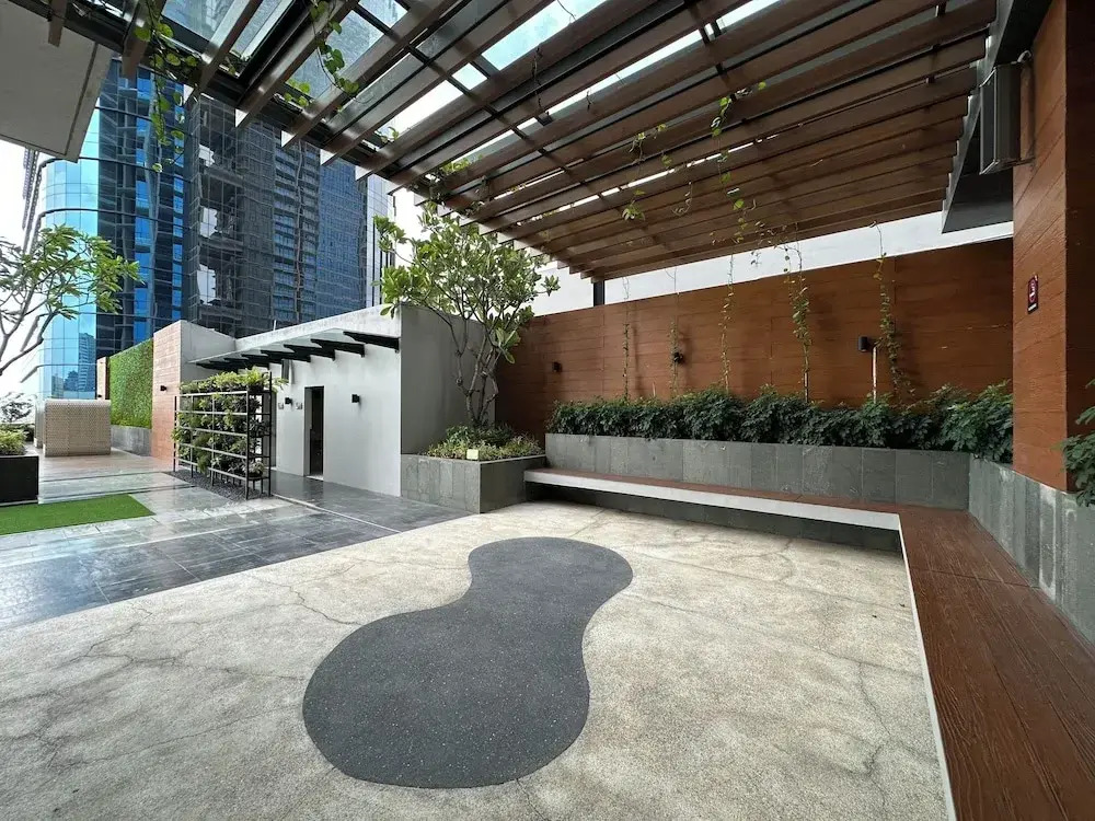 Spacious and Modern Studio SOHO Apartment at VieLoft SOHO and SKY Residence