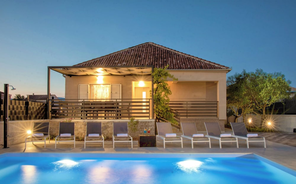 Villa Residence Sunrise