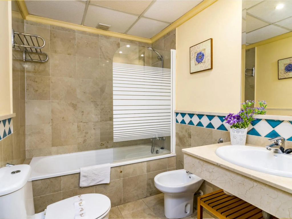 Banana Beach Marbella 4 pax 326