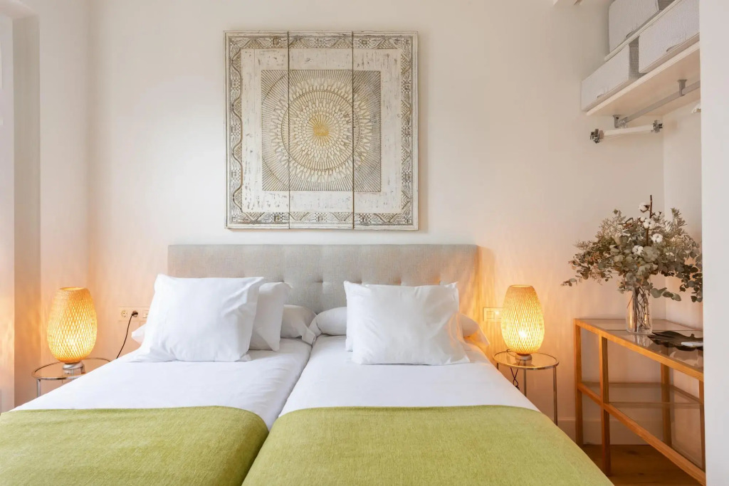 Fantastic penthouse with private terrace. Francos Entretejas I