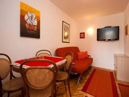 Apartments Nadica