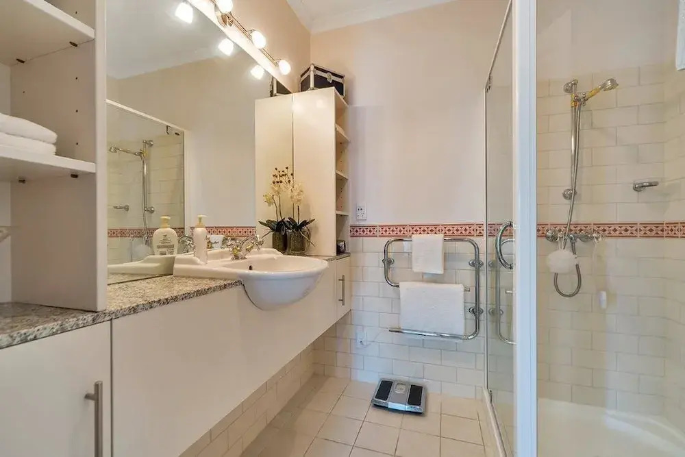 QV Charming Viaduct Harbour Apartment - 787