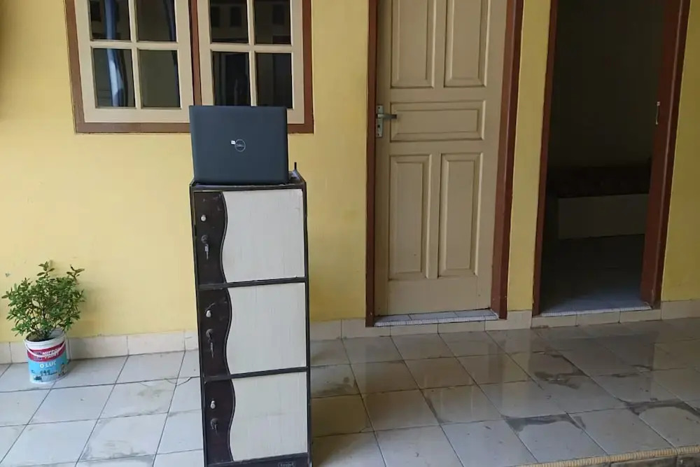 SPOT ON 93005 Berkah Kedawung Syariah Near Fakultas Farmasi Universitas Muhammadiyah Ahmad Dahlan Cirebon