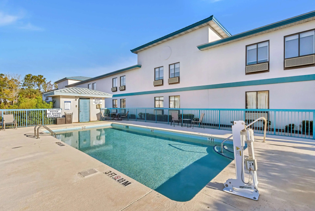 Baymont by Wyndham N Myrtle Beach - Park & Sports Complex Area