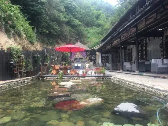 Guiyuan Qiaoju Guesthouse