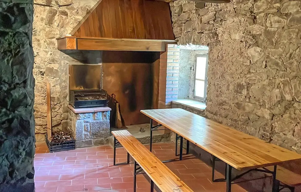 Cozy Home In Nicciano