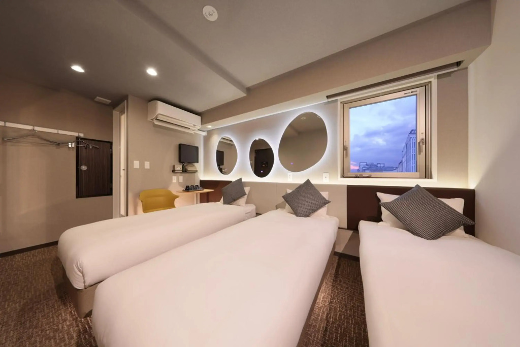 Tennouji Crystal Hotel