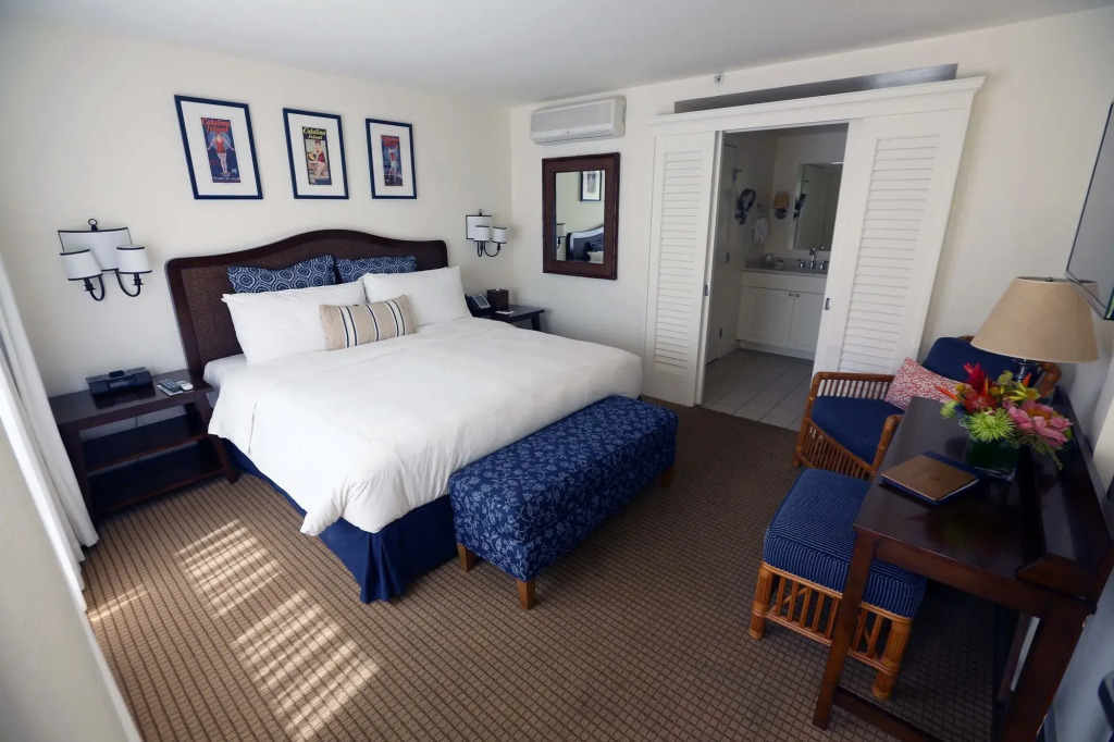Pavilion Hotel