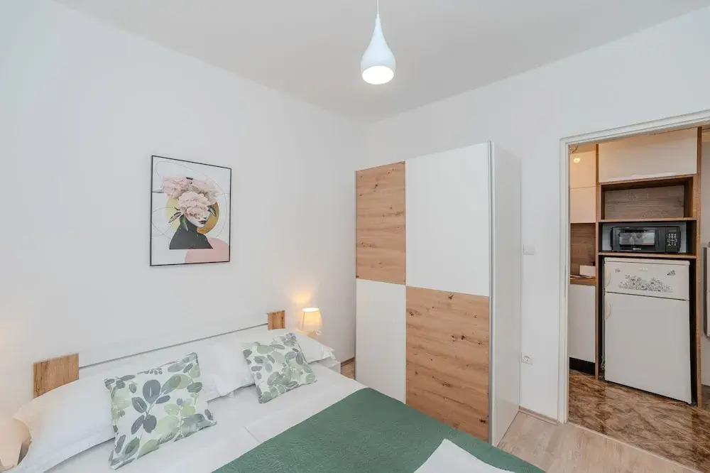 Apartments Plantosar
