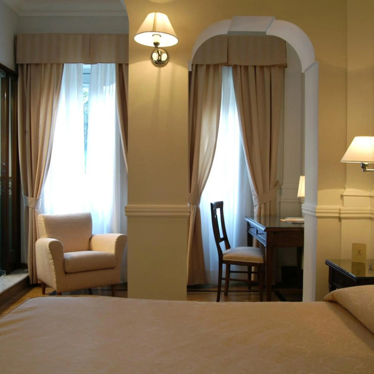 Hotel Flora