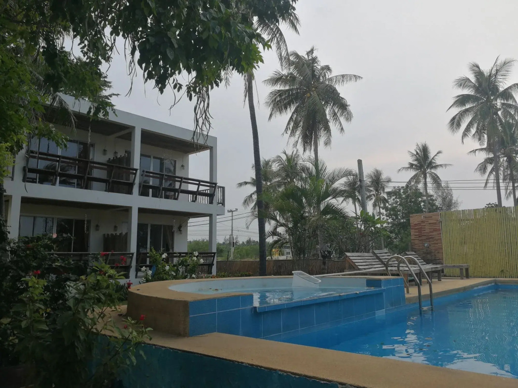 At-Pran Sunrise Beach Resort