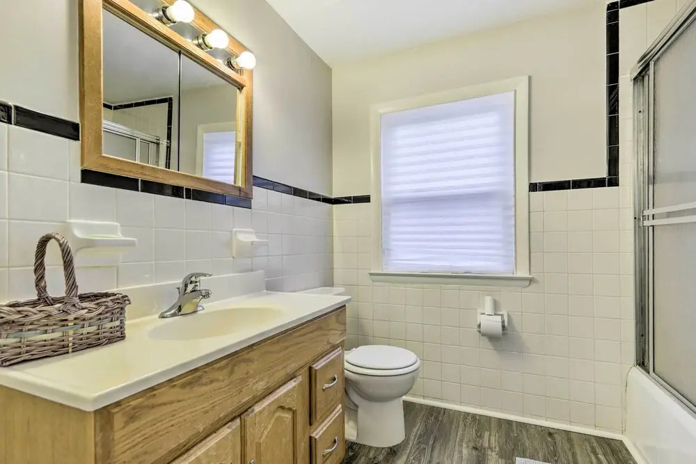 Charming Hamden Home: 2 Mi to Yale University