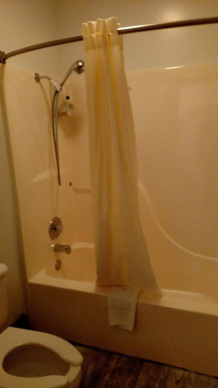 Evergreen Inn
