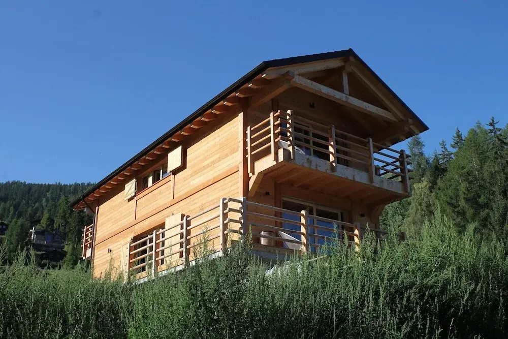 Top chalet with unobstructed views in the middle of the ski resort of La Tzoumaz