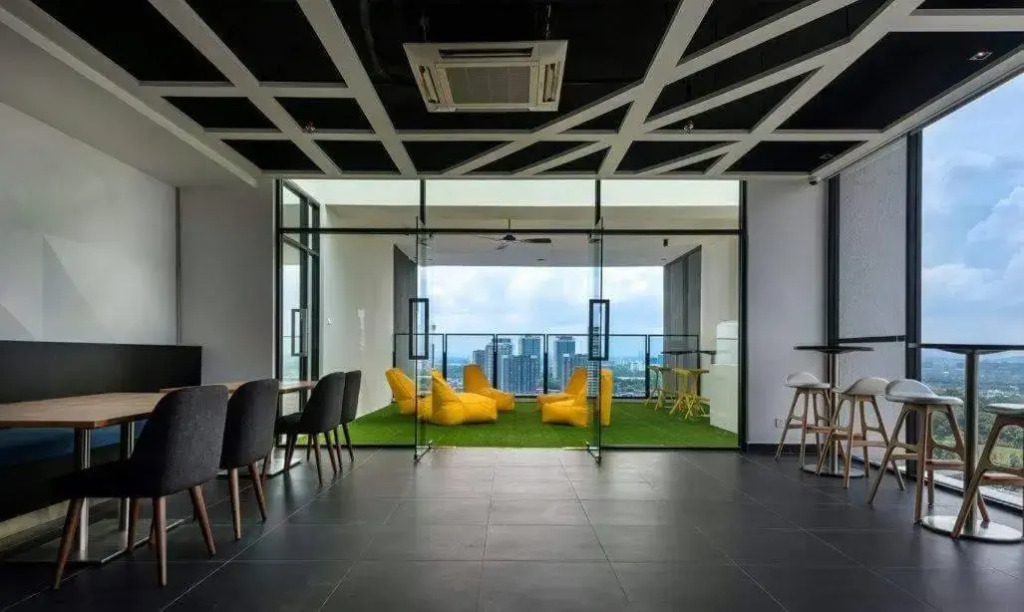 Hid SOHO at KANVAS WiFi Netflix KLIA