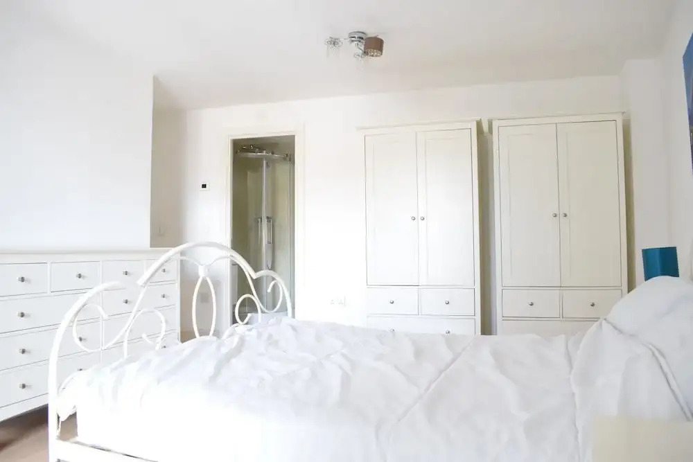 Spacious 3 Bedroom Apartment Near Tower Bridge
