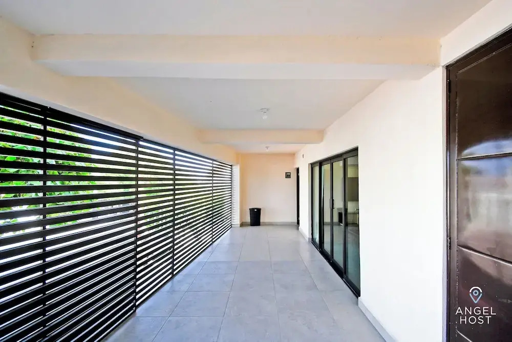 Cozy Stay with onsite Pool Near Malecon