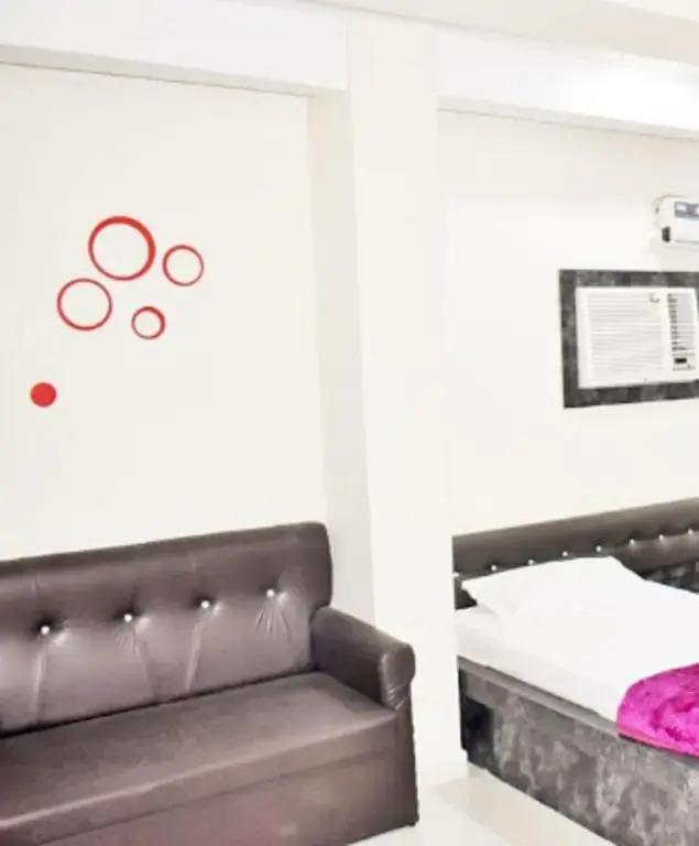Hotel Grand Palace By WB Inn