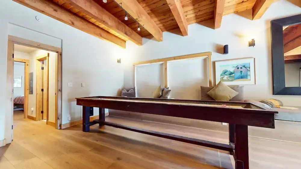 Val DIsere 10 5-Star Luxury with Game room and Gorgeous Mountain Views, Walk to The Village. by RedAwning