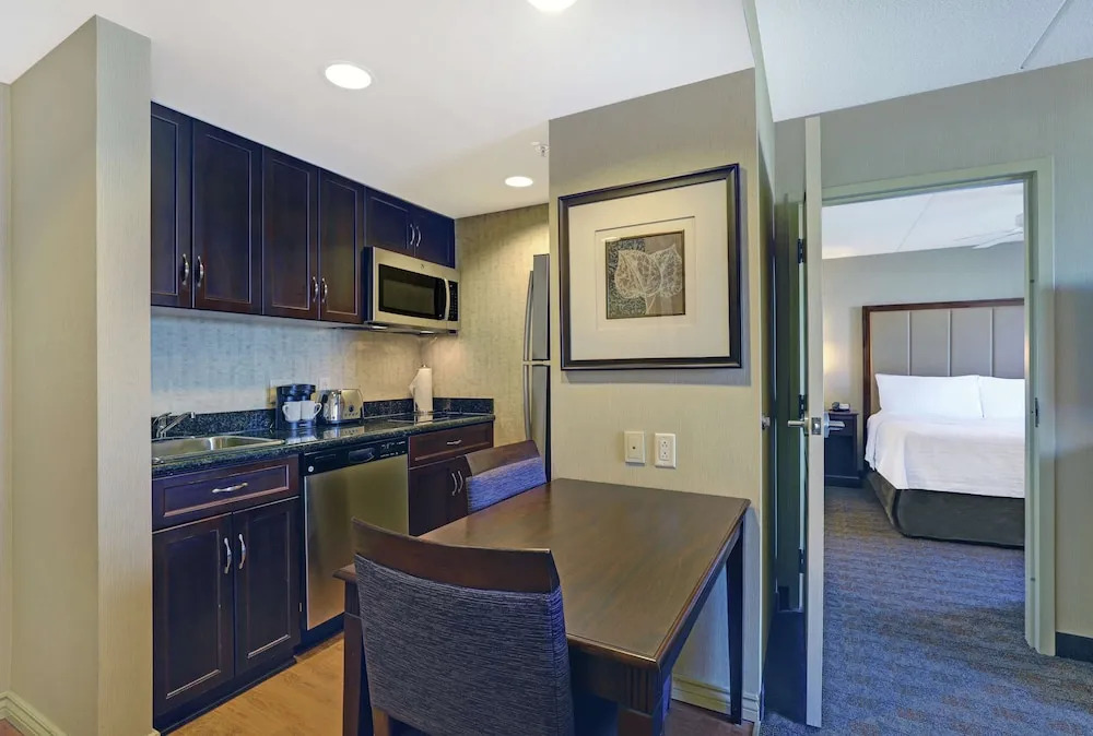 Homewood Suites by Hilton Cambridge-Waterloo, Ontario