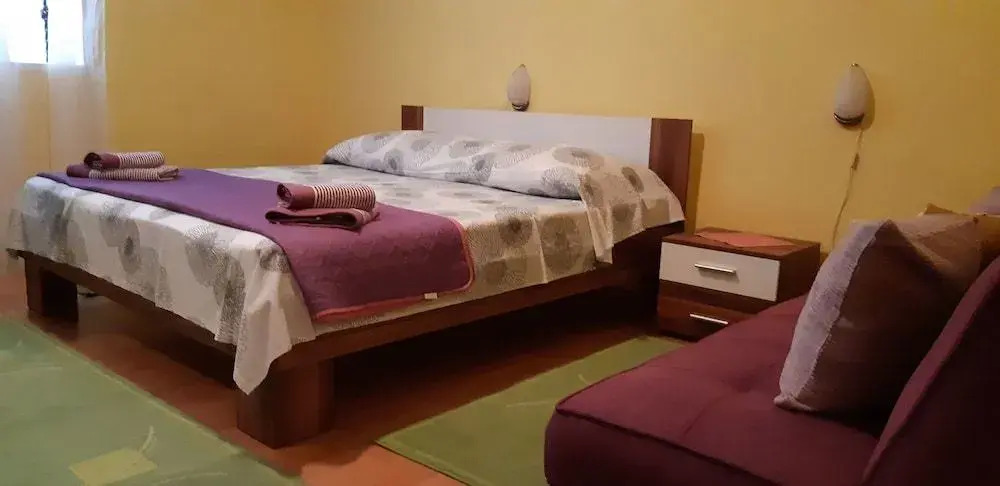 Apartments Petrić