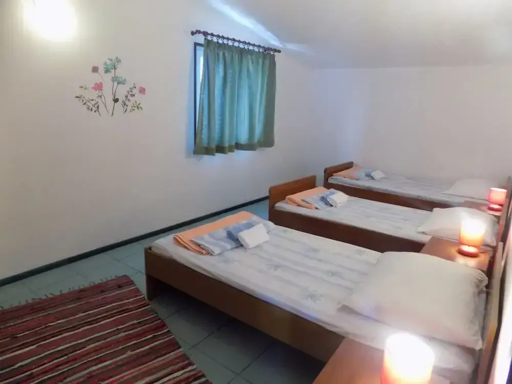 Trogir Sunny Apartments With Sea View