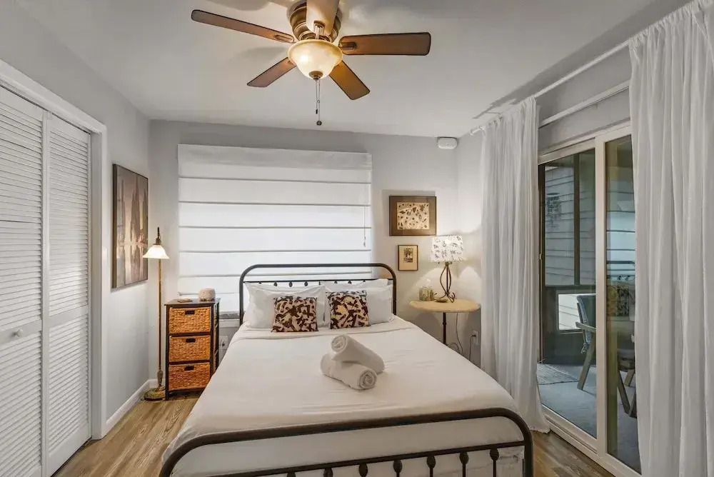 Cozy Retreat in Central East Austin