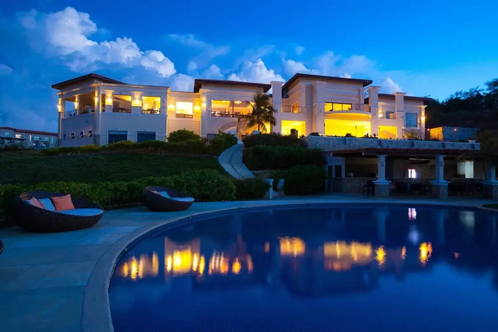 Pristine Bay Beach Home 104