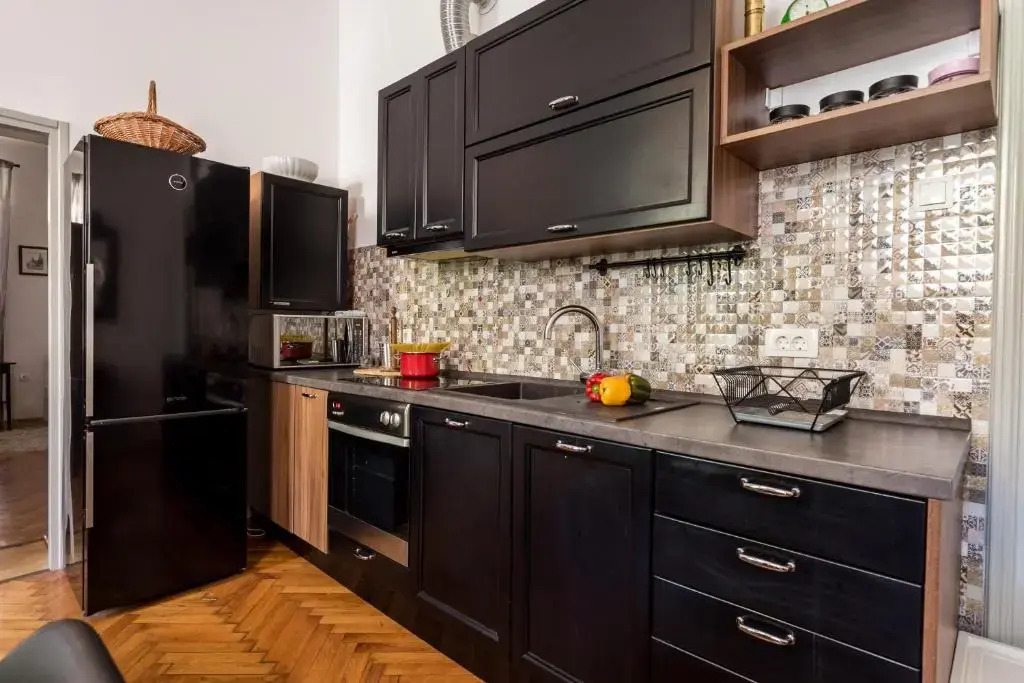 4 Bedroom Apartment