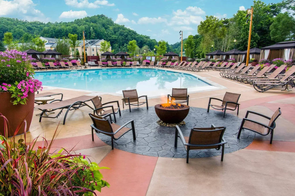 Harrahs Cherokee Casino Resort - A Caesars Rewards Destination
