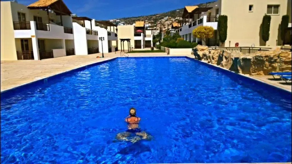 Beautiful quiet well-furnished Apartment B201 with large terrace, Wi-Fi & SAT TV