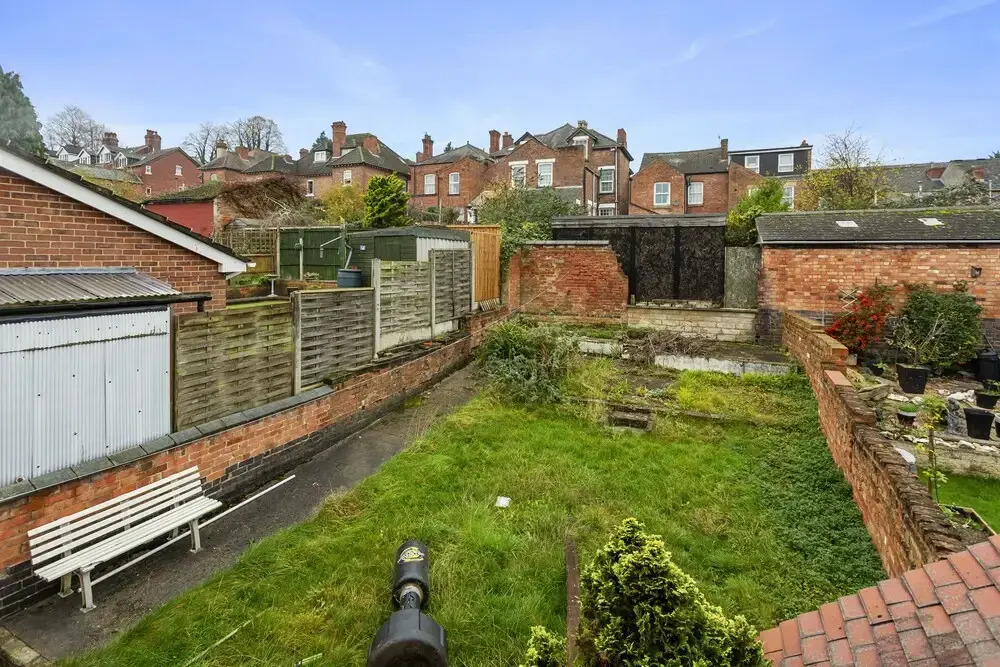 OnPoint -3 Bed House - Parking