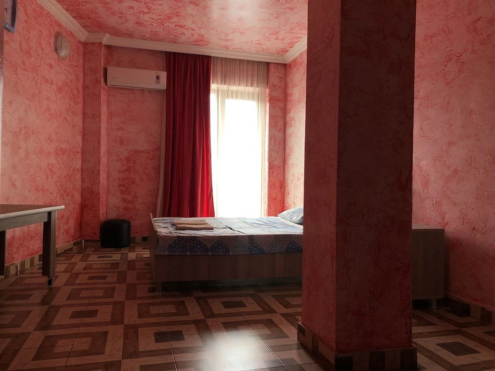 Отель M-Palace