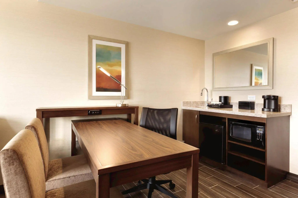Embassy Suites by Hilton Akron Canton Airport