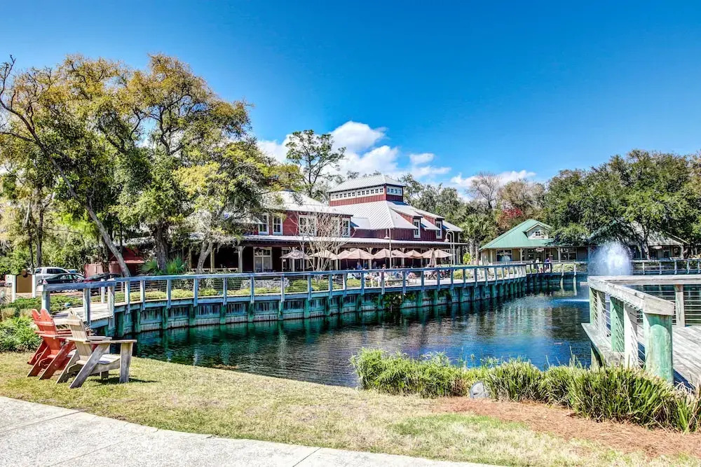 Dog-friendly Home Located In Gated Community W/shared Pool, Wifi, Central AC, WD