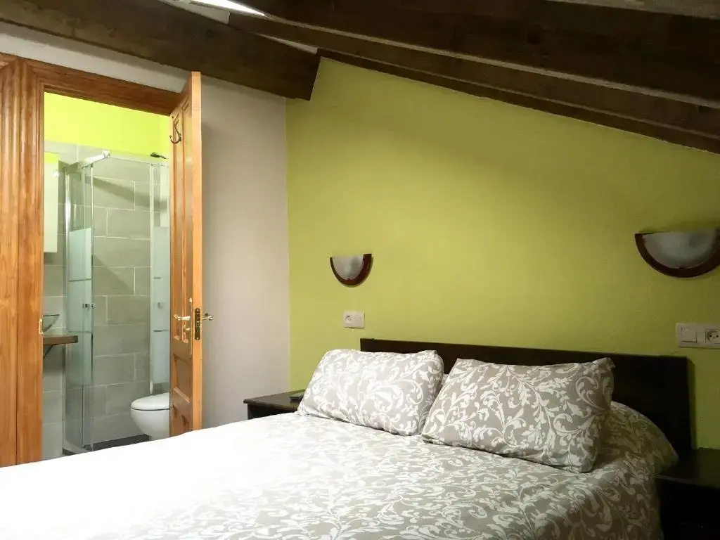 House With 4 Bedrooms in Picos de Europa, With Wonderful Mountain View, Furnished Garden and Wifi - 20 km From the Beach