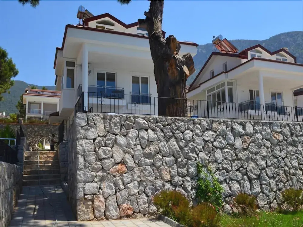 New Age Villa Anch