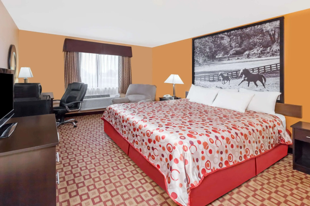 Super 8 South by Wyndham