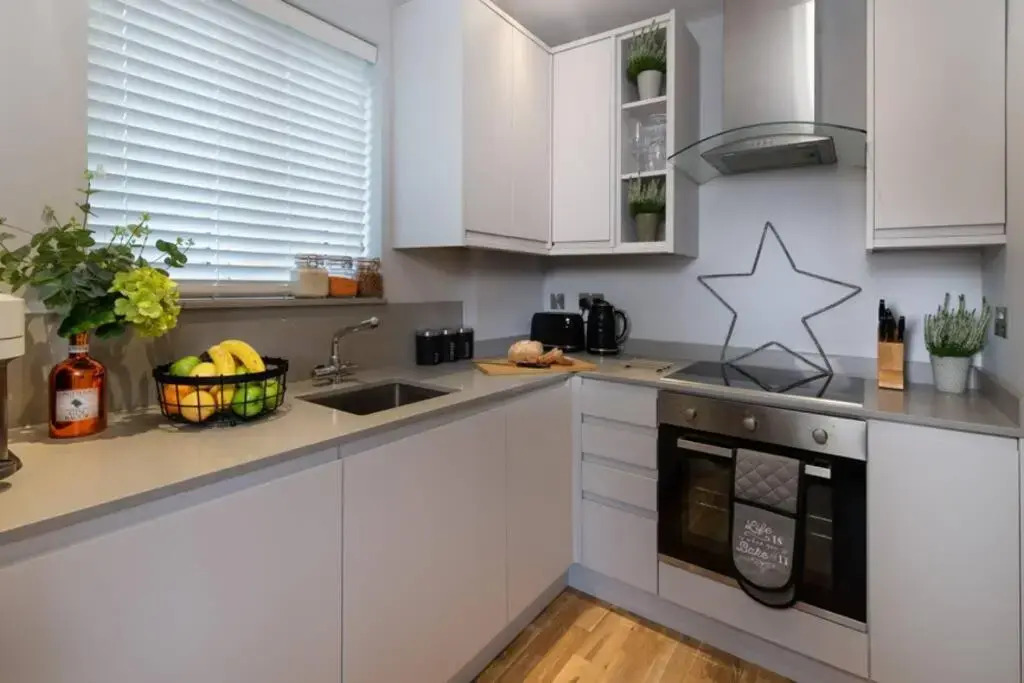 Roseland Apartment 4