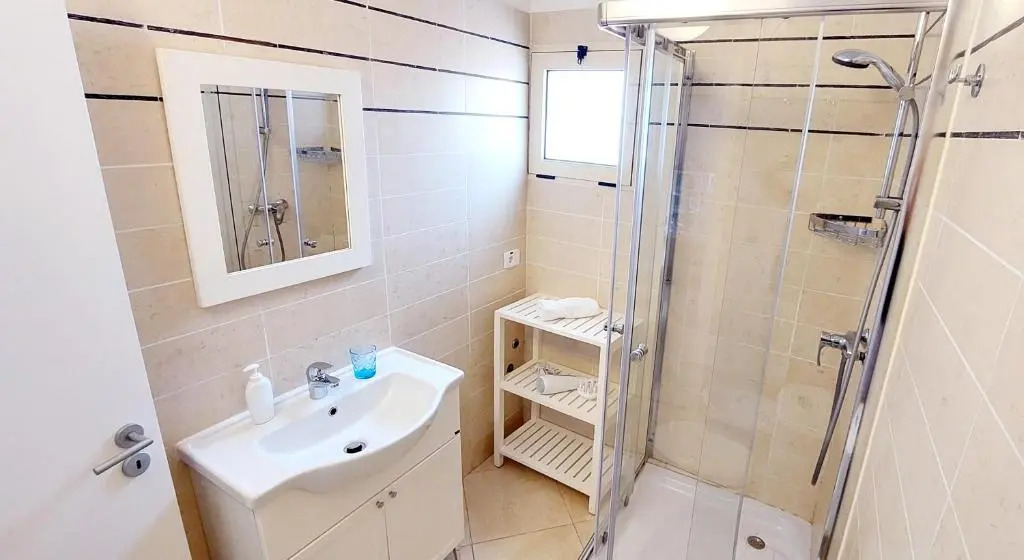 Branco Suites - Rooms & Holiday Apartments