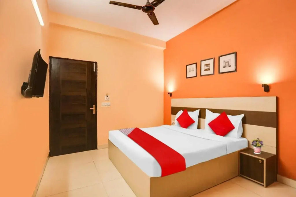 OYO Flagship 80701 Gour Stay Inn
