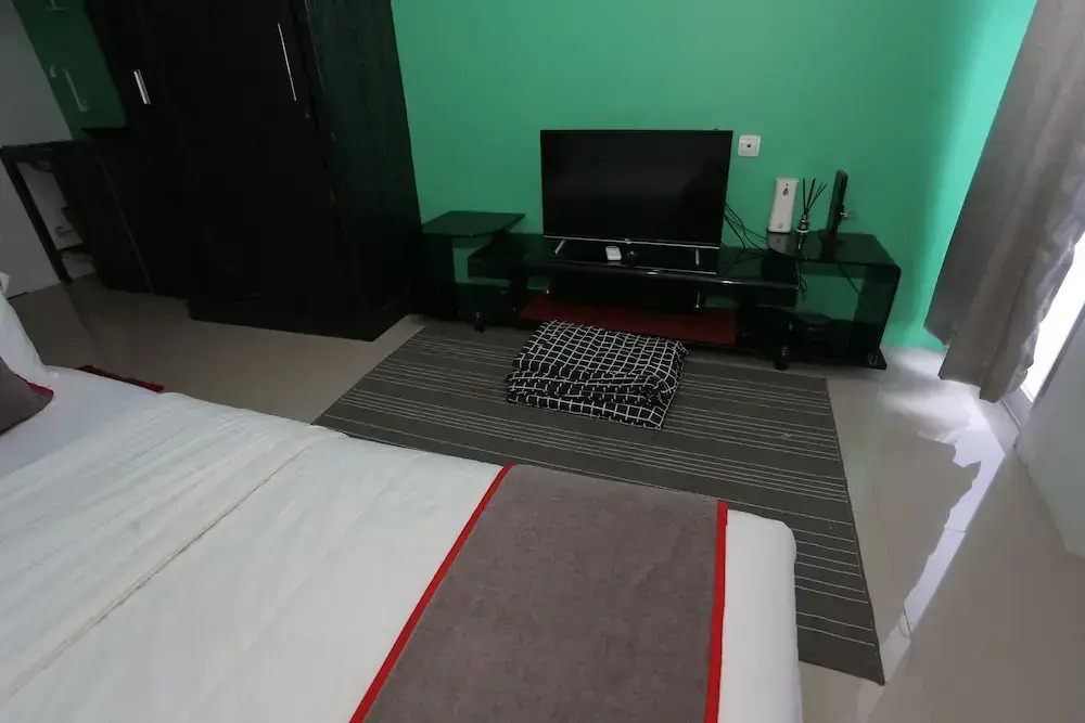 Collection O 93700 Aurora Rooms @ Urbantown Serpong