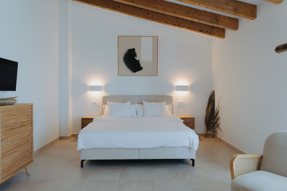 Vino Resort Son Amaret