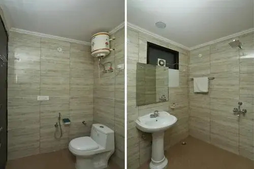 OYO 28445 Hotel Bhavini