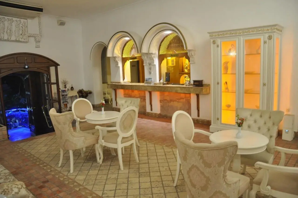 Adalya Port Hotel