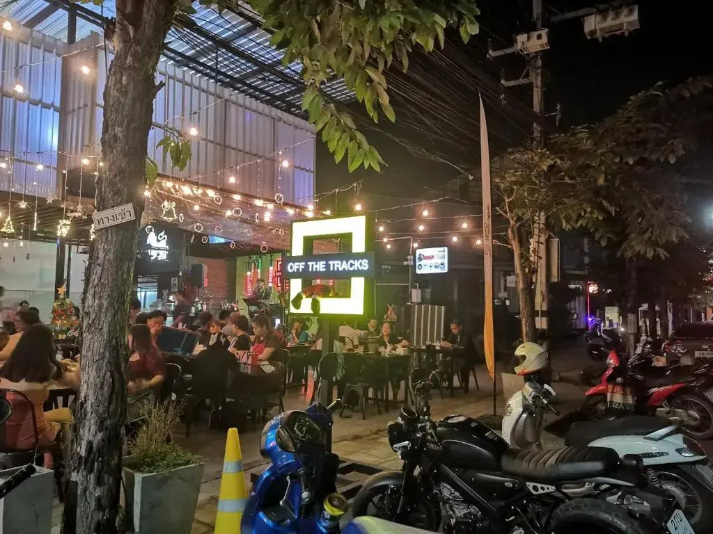 Near old city,Nimman,Night Barzaa swimming pool apartment 26