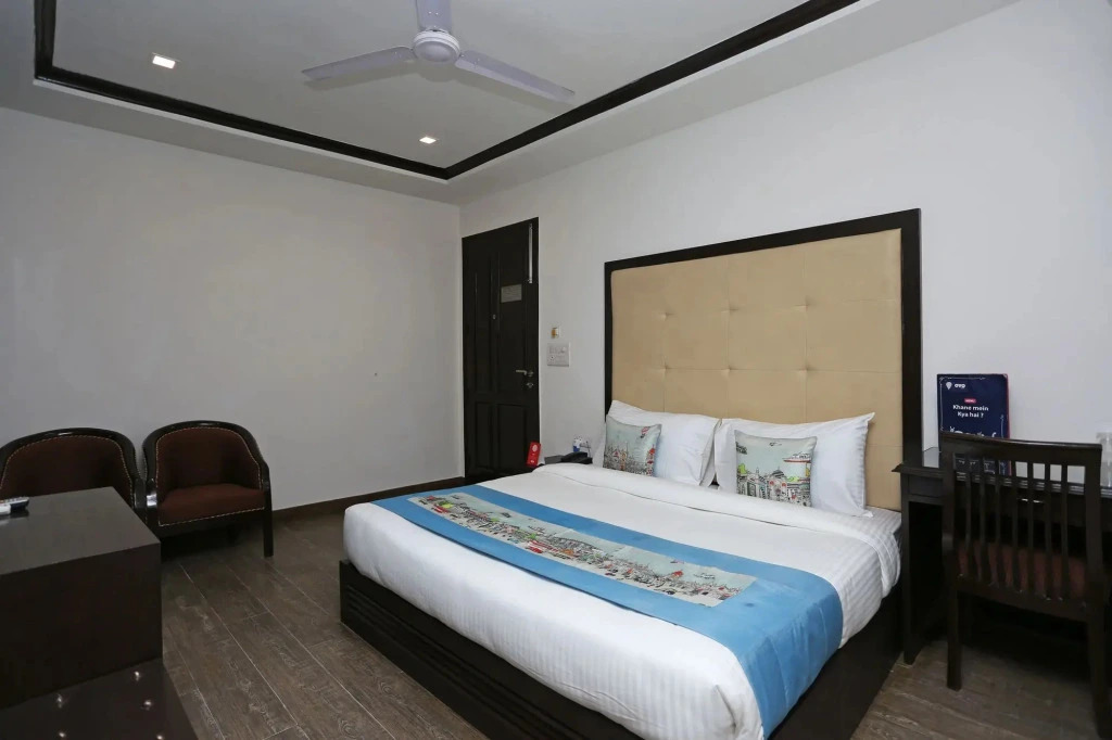 HOTEL VEER PALACE By GREYSKY NEAR AIIMS DELHI