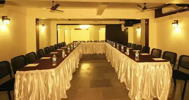 OYO Premium Thane Wagle Industrial Estate