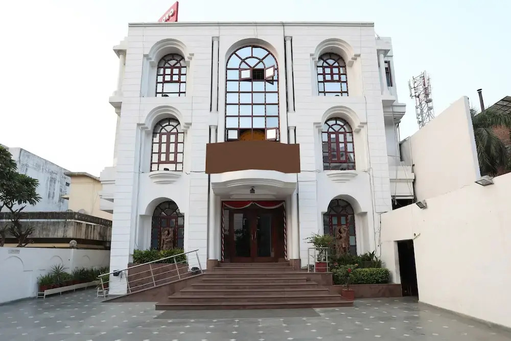 OYO Flagship 11406 Indira Nagar